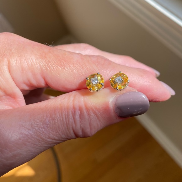 YELLOW SAPPHIRE & DIAMOND MARQUISE STUD EARRINGS - Picture 3 of 10
